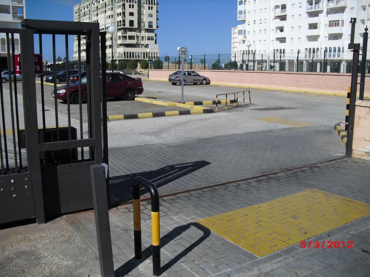 Apartamento Valdelagrana El Puerto de Santa Maria Bagian luar foto